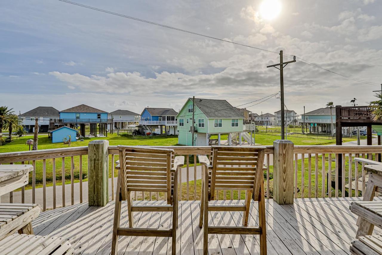 Beachslapped Bolivar Peninsula Exterior photo