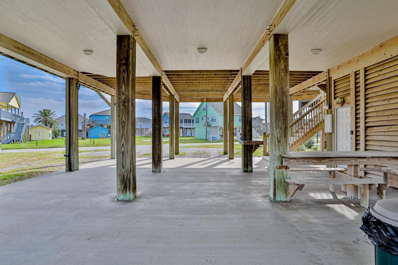 Beachslapped Bolivar Peninsula Exterior photo